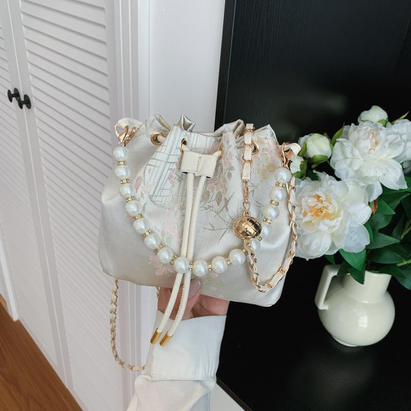 Pearl Stylish Elastic Drawstring Trend-forward Crossbody and Shoulder Bag for Carrying Water Buckets