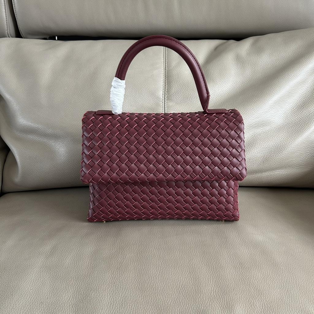 Handmade Woven New Armpit Bag Fashionable And Versatile For Commuting Large Capacity Handbag Trendy Texture Crossbody Women's Bag