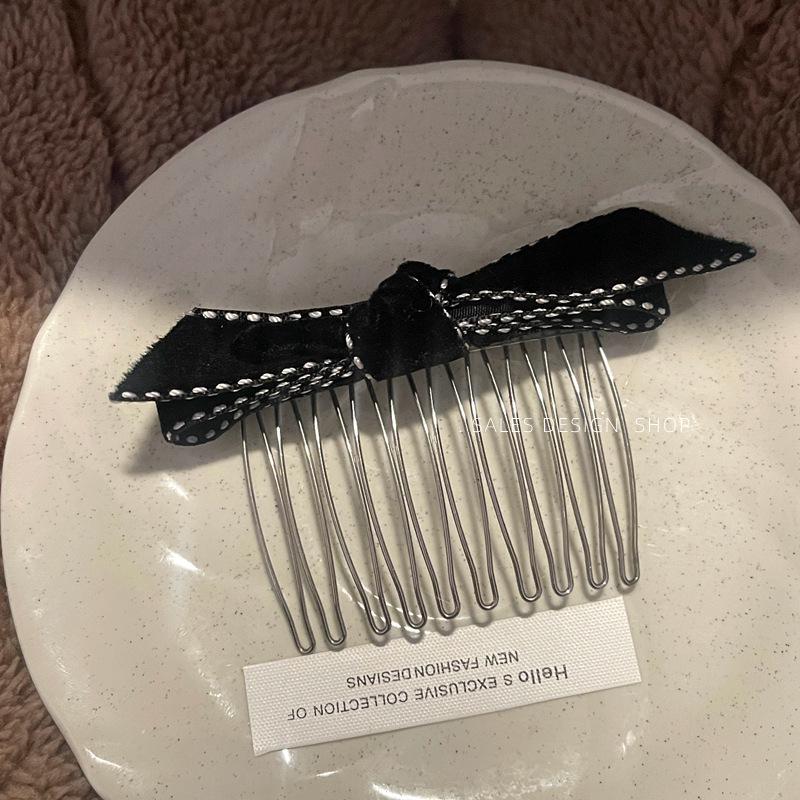 Elegant Retro Crystal Flower Hair Clip for Women