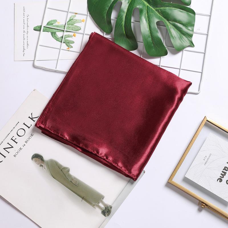 Jednokolorowy jedwabny szalik 90cm satynowy kwadratowy szalik damski w kolorach cukierkowych drukowany jedwabny szalik prezent ślubny