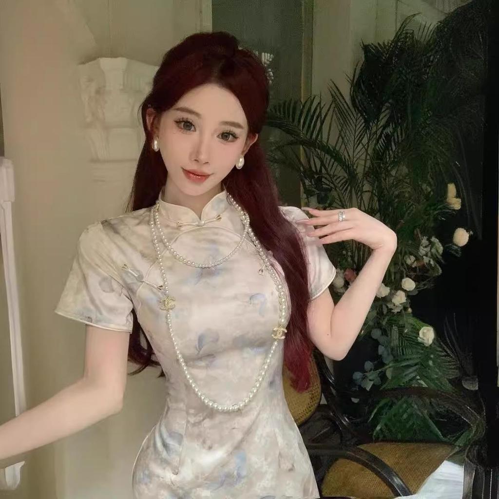 Blue Jacquard Cheongsam: Modern Chinese Cold Sense Dress