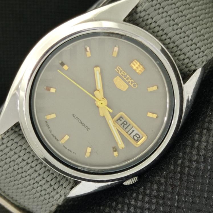 

Б/У винтажные мужские часы SEIKO 5 AUTO 7009A из Японии с оригинальным циферблатом 595c-a319246-9 SKU595c-a319246