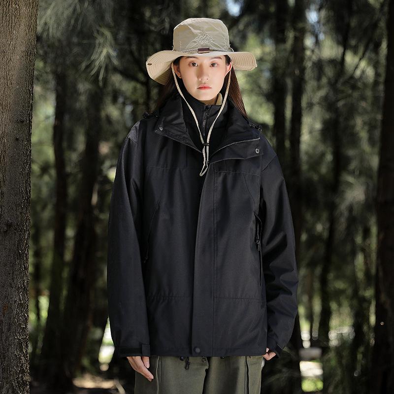 Winter Outdoor Jacket for Men and Women Three-in-one Two-piece Set Fleece Thickened Windproof Mountaineering Jacket
