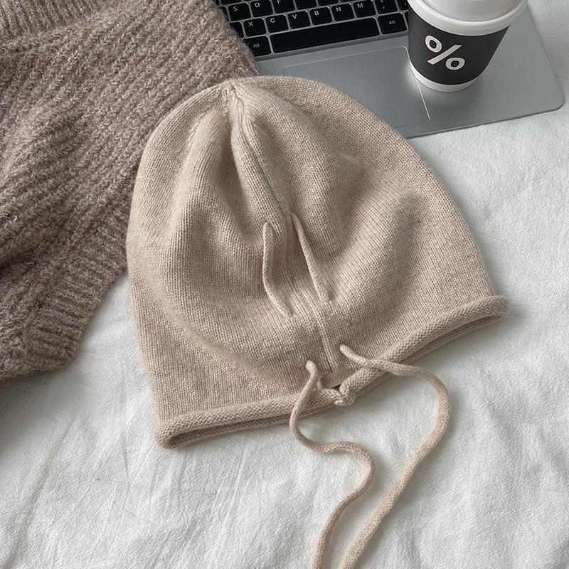 Wollstrickmütze für Damen im Herbst und Winter, Gesicht zeigend klein, gekräuselte Haufenmütze, warme Einengungsmütze, Ohrenschutz, graue Kaltwettermütze für Herren