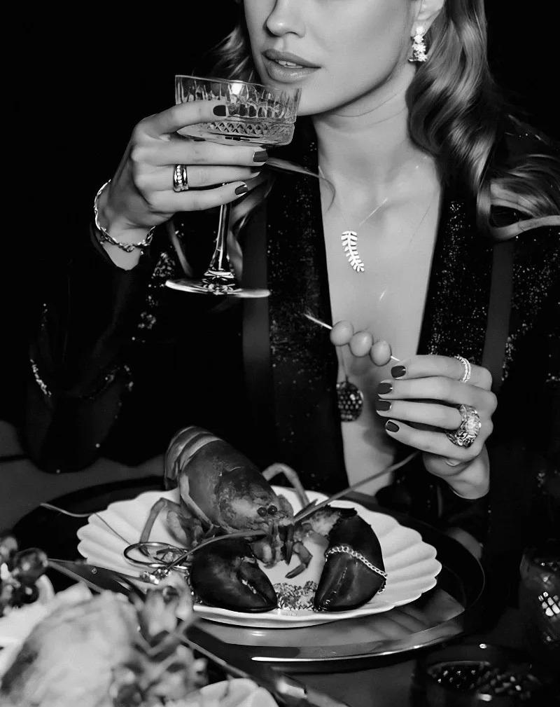 Modern Black White Fashion Women Doberman Spaniel Champagne Luxury Poster Canvas Paintings Wall Art Pictures Home Decor