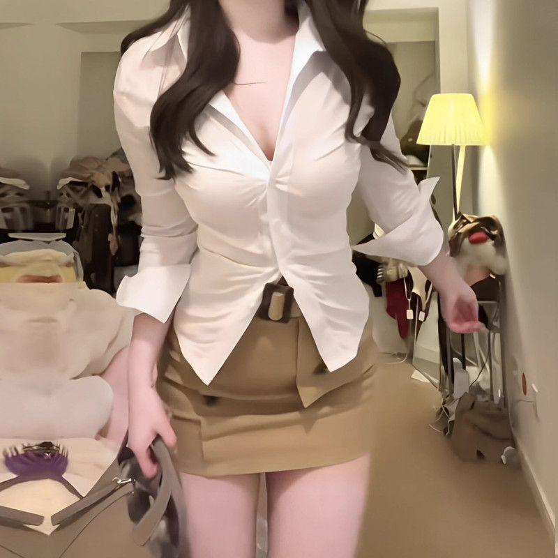 Women's Slim Fit College Style Waist-Cinching White Shirt for Spring and Autumn