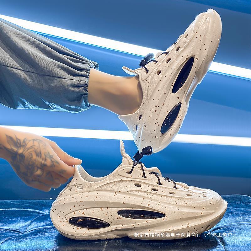 Beach sandals men's 2025 new summer wear non-slip and waterproof sports driving back river wading bag head hole shoes