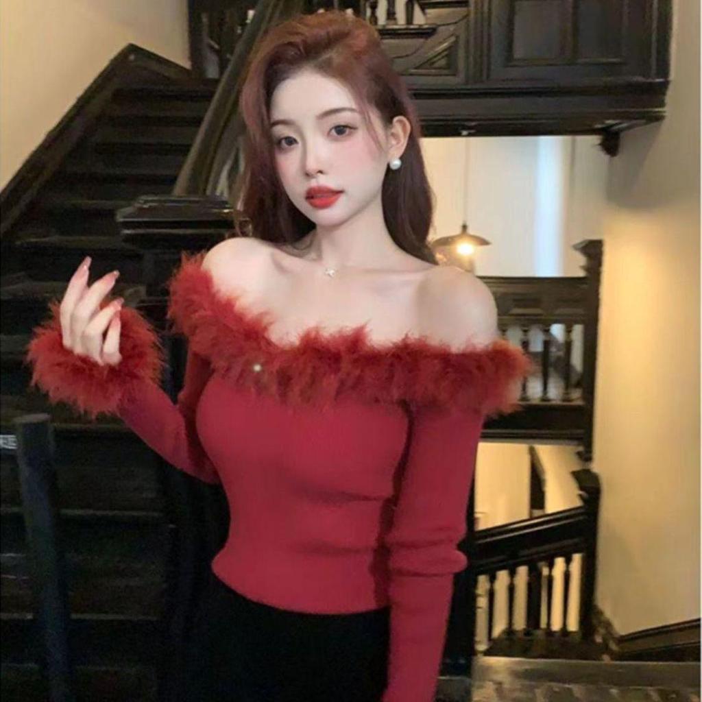 Red Off-Shoulder Raw Edge Knit Sweater for Women - Festive, Slimming, and Sexy Cold Shoulder Top for Autumn/Winter