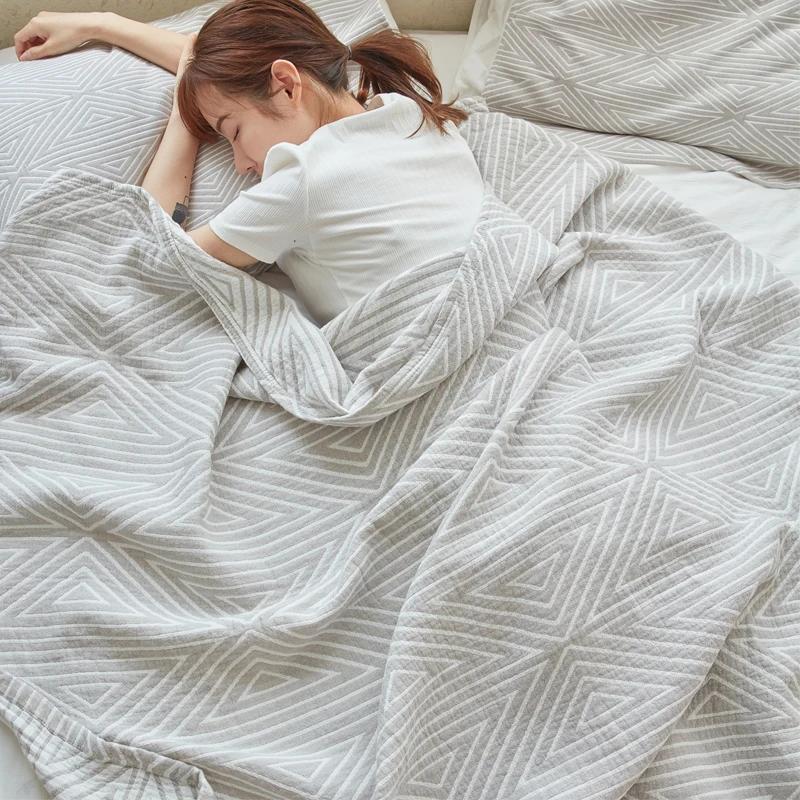 Decorative Bed Throw Blankets Scandinavian Style Muslin Gauze Bedspreads On The Beds Sofa Covers Couple Bedding Quilt 200*230cm