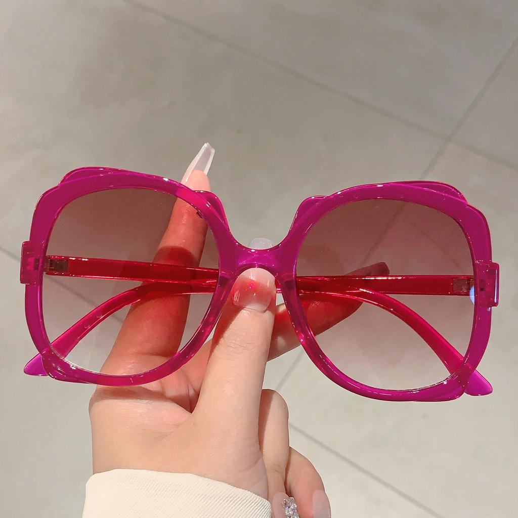 Fashion Butterfly Decoration Women's Shades Multi Color Gradient Designer Sunglasses Oversize Trendy Brand Sun Glasses