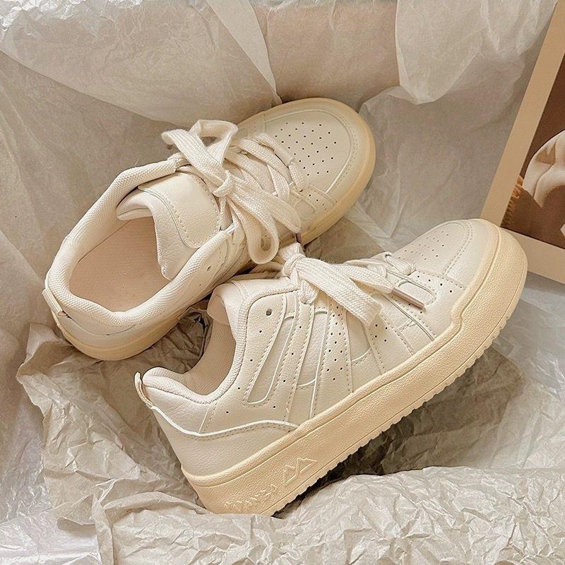 Board-Schuhe Frühling und Herbst neue Plateau Nischen Brot-Schuhe Freizeit-Sportschuhe