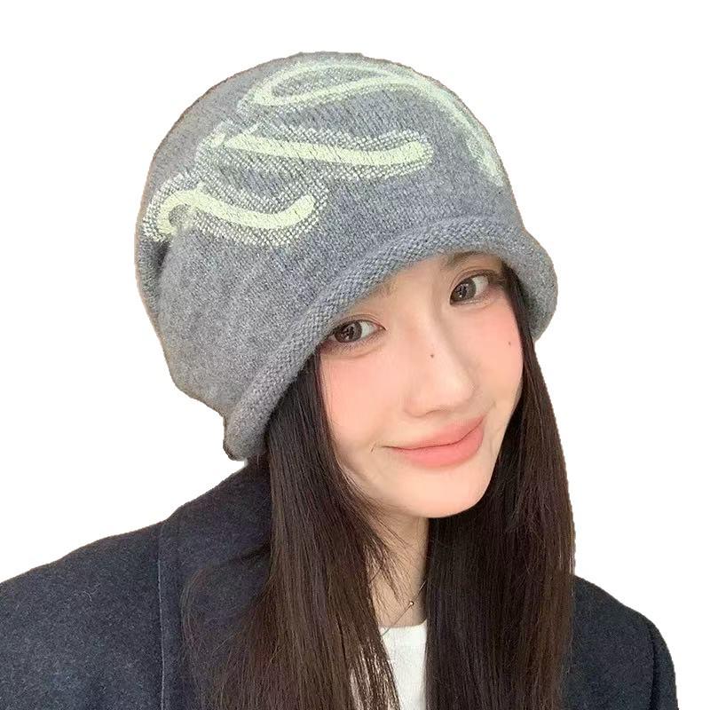 Korean Style Women's Retro Knitted Beanie: Windproof, Velvet-Lined, Stackable for Autumn/Winter Travel