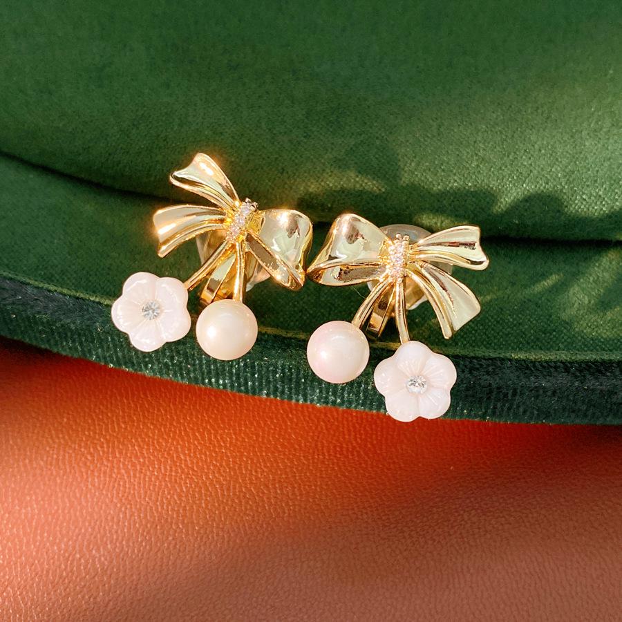 18k Gold Plated Zircon Bow Ear Clips with Shell Flower Pearl