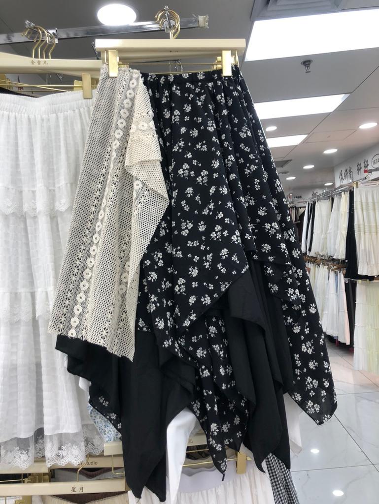 Mori style floral skirt niche stacking layered irregular lace skirt sweet A-shaped large umbrella skirt