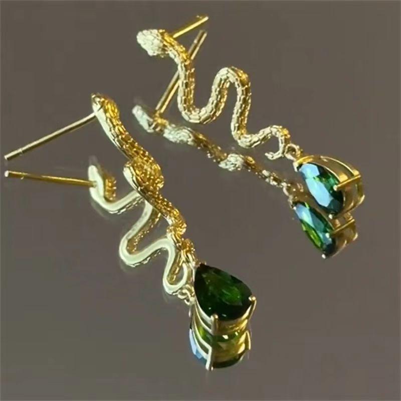 Xiaohongshu Bestseller Green Diamond Spirit Snake Earrings for Girls Born In the Year of the Snake