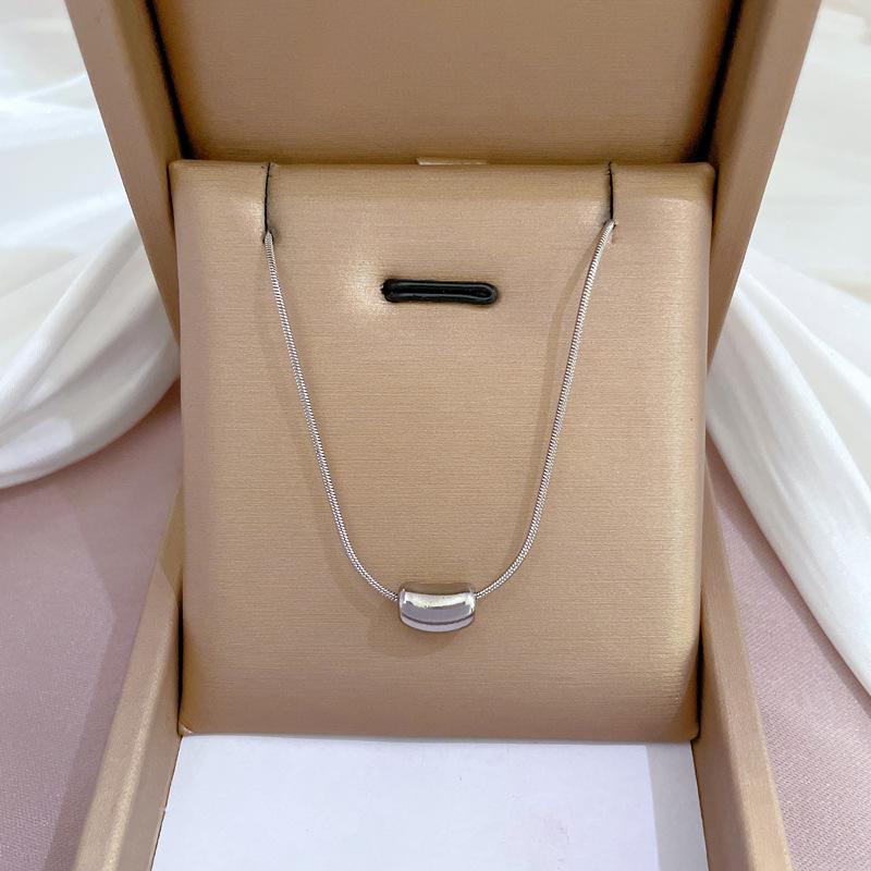 Fashion Retro Women's Necklace Temperament Micro Diamond Necklace Exquisite Collar Chain Accessories