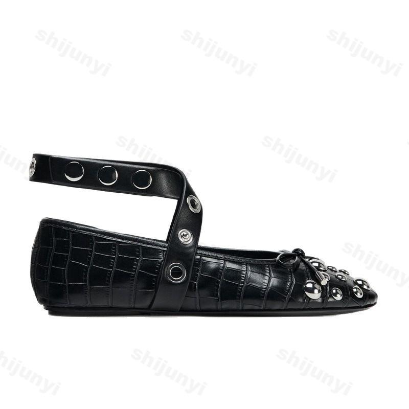 Fashion Women Fashion Rivet Ballet Flats Bow Decoration Punk Style Soft Leather Strap Mary Jane Shoes for Women Cozy Dance Casual Shoes