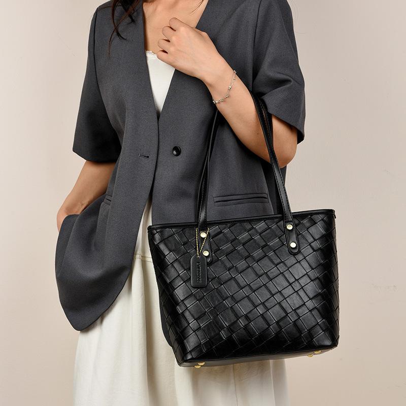 Große Pendler-Tragetasche 2025 neue vielseitige Mode-Handtasche beliebtes gewebtes Muster Nischen-Trend-Umhängetasche