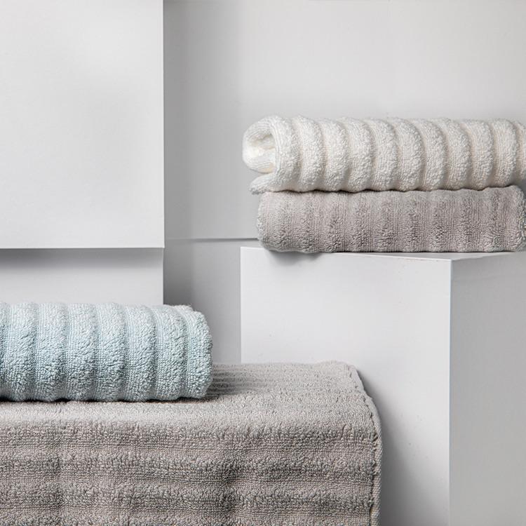 Mengjie Pure Cotton Plain Color Square Towel Set of 2 Cotton Lightweight Soft Towels Gift Box