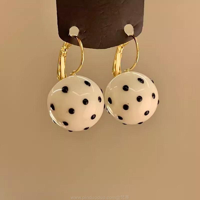 Orecchini a Pois Bianchi e Neri Moda Retrò per Donna Eleganti Cerchietti Rotondi in Resina Acrilica Fibbie per Orecchie Gioielli Casual da Festa