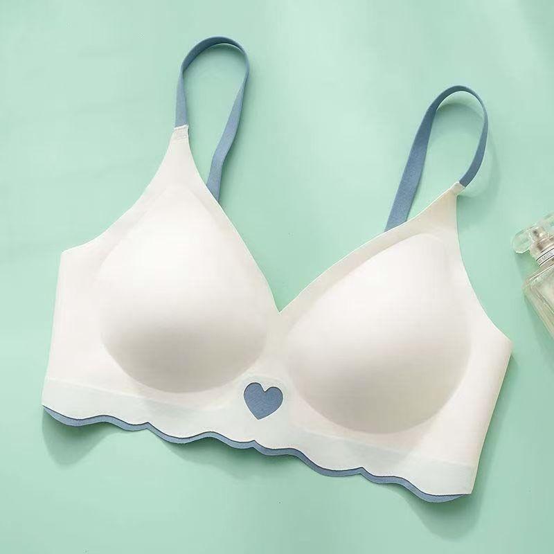 Women's Black Wireless Seamless Bra with Heart Detail Comfortable Push Up Bralette