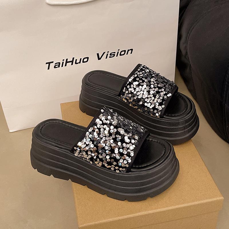 Platform slippers women's summer wear new beautiful heightening beach shoes one-word drag slope heel fashion