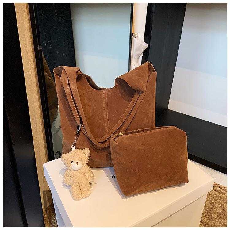 Suede bag women's large-capacity new spring and summer retro shoulder shopping bag commuter tote bag