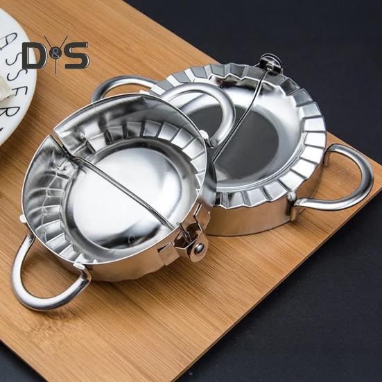 Teigtaschenformer aus Edelstahl, Ravioli-Kuchenpresse, rostfreies Küchengerät zum schnellen Falten von Wonton-Teig