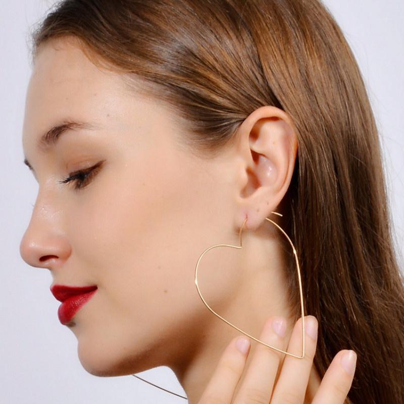 Heart Shaped Large Earrings Round Circle Earrings Gold Zinc Alloy Personalized Nightclub Earrings
