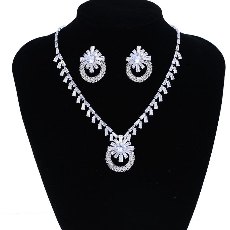 Elegant Dazzling Rhinestones Stud Earrings And Pendant Necklace Set Lightweight Alloy Jewelry For Party Or Daily Wear