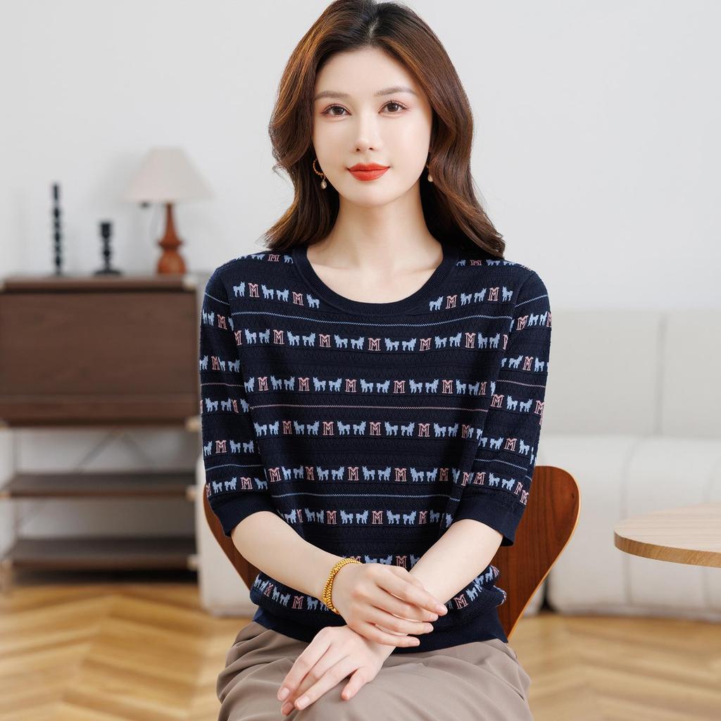 Seven-Sleeve Slimming Pullover for Middle-Aged and Elderly Mothers – Lightweight Knit Top for Spring and Summer