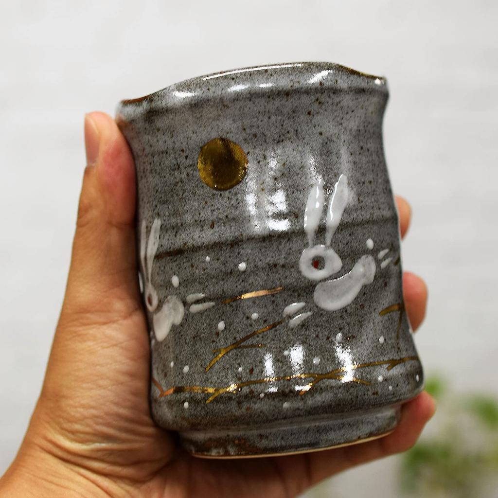 Waza no Kura Stylish Kutani Ware Teacup with a Feathered Rabbit Design, Large, Ceramic, Brand Name, Japanese Tableware, Made in Japan