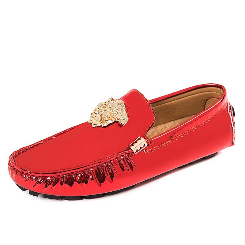 New Men Loafers 2024 Gold Red Luxury Brand Fashion Designer Patent Leather Driving Footwear Mens Comfy Boat Casual Shoes for Men