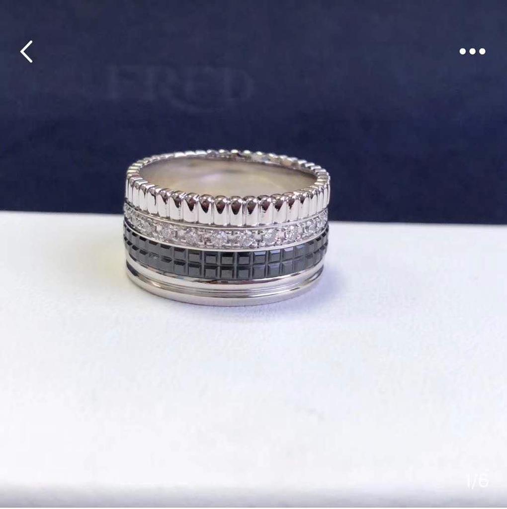 Pierścionek z zębatką w kształcie kostki lodu z diamentami inspirowany szczęściem V Gold dla par - uniseks i stylowy