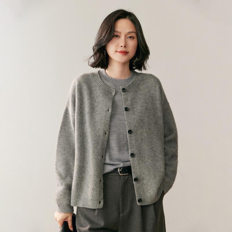 Women's Cashmere Cardigan - Autumn/Winter 2025 Collection, Round Neck, Gentle Loose Fit, Slimming Single-Breasted Jacket.