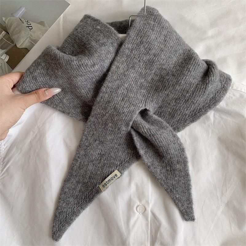 Korean Triangle Scarf Niche 100% Wool Triangular Scarf Women Headscarf Knitted Scarf Multi-functional Warm Knitted Scarf