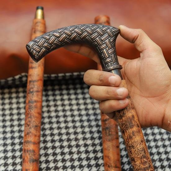 Baston cu Mâner Îmbrăcat în Piele cu Model Floral