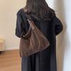 High-End Suede Axelväska med Stor Kapacitet - Trendig & Mångsidig för Höst/Vinter