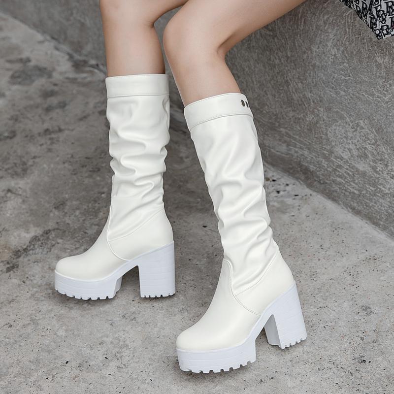 Q/Dames høyhælte mellomlange støvler, høst og vinter nye ensfargede overdimensjonerte motorsykkelstøvler