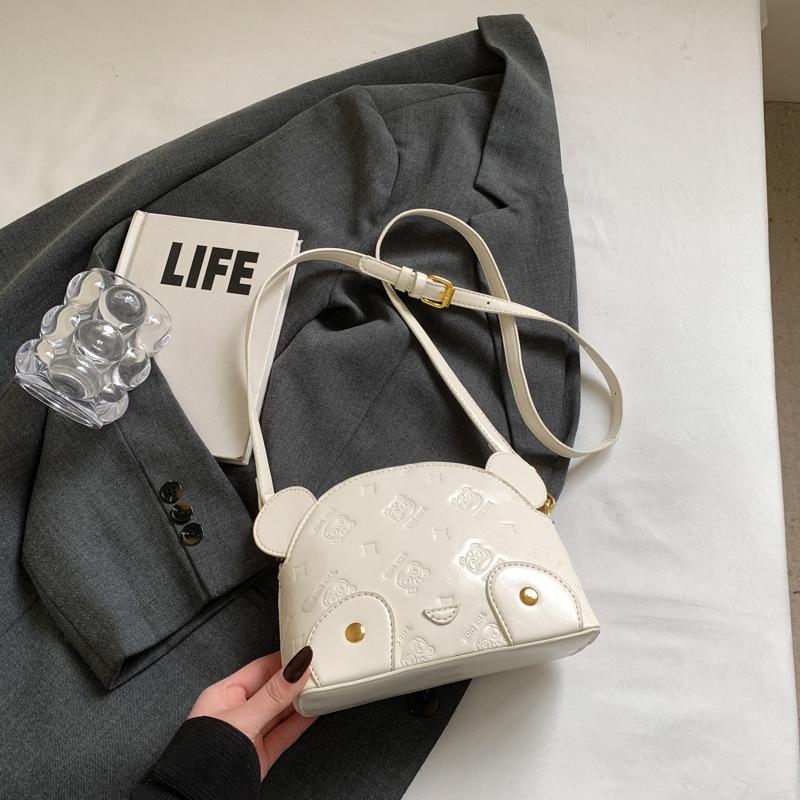 Premium simple commuter portable small square bag women's 2025 new fashion versatile niche design messenger bag