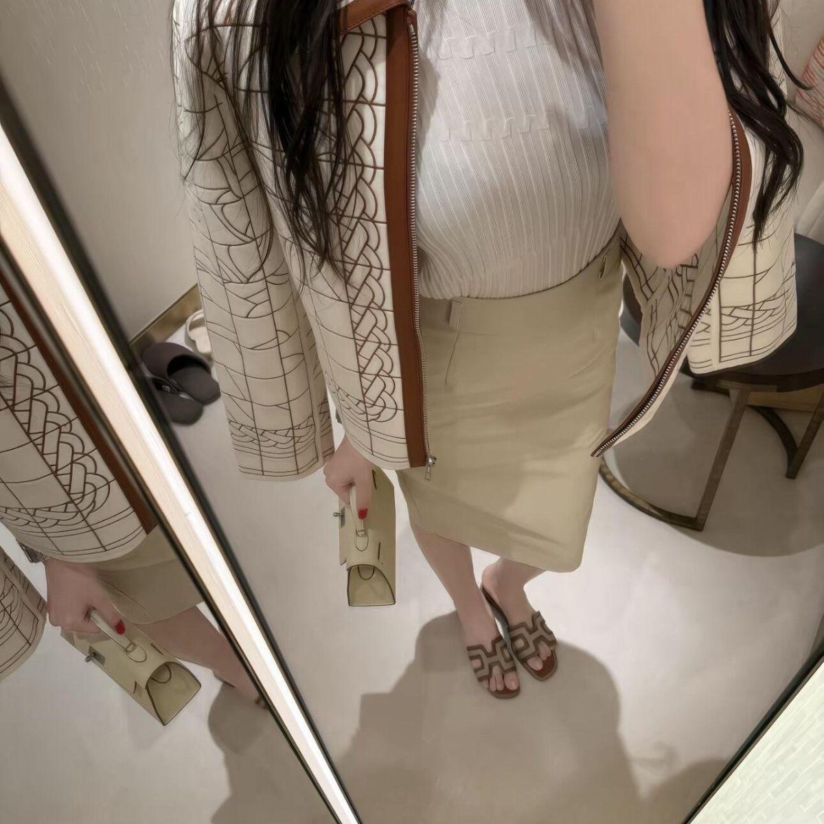 

Женское двустороннее короткое пальто из кашемира - Осень/Зима 2025 Стиль светской львицы S