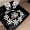 Super Blitz Zirkon Blume Perle Armband, Ohrstecker, Design-Sinn Luxus Schmuckset, Leichter Luxus High-End Schmuck.