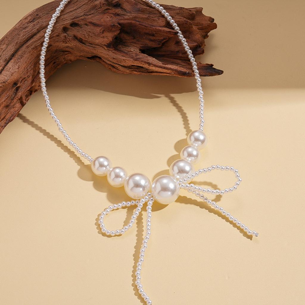 Baroque Imitation Pearl Beaded Bow Sweater Chain Temperament Elegant Necklace