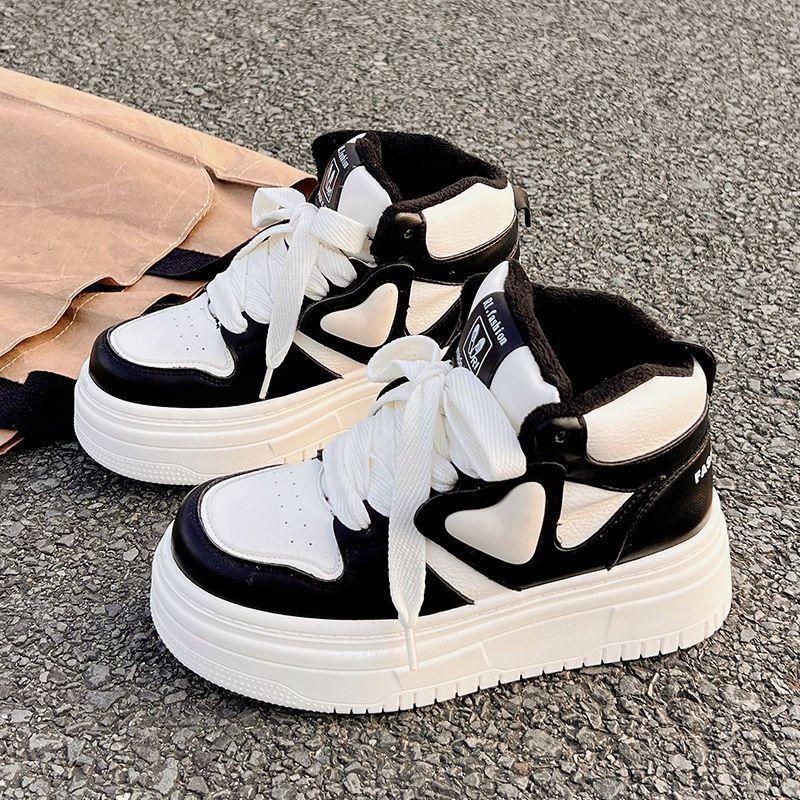 

Кроссовки женские универсальные нишевые на толстой подошве из бархата и хлопка 2025 года, зимние новые высокие белые повседневные теплые 20252025 40