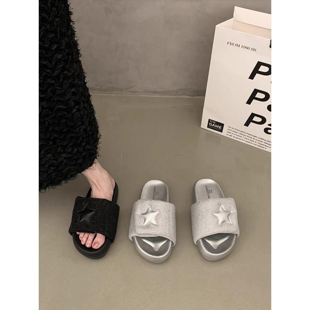 Niche Velcro stars thick-soled one-word slippers women wear thick-soled non-slip beach rhinestone flat-bottomed sandals in summer