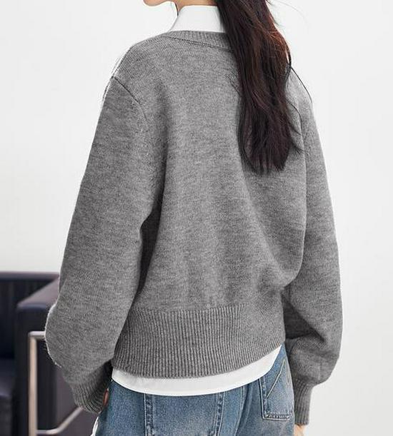 French Luxury Round Neck Knit Cardigan for Women - 2025 Spring/Autumn Stylish Soft Versatile Sweater Outerwear.