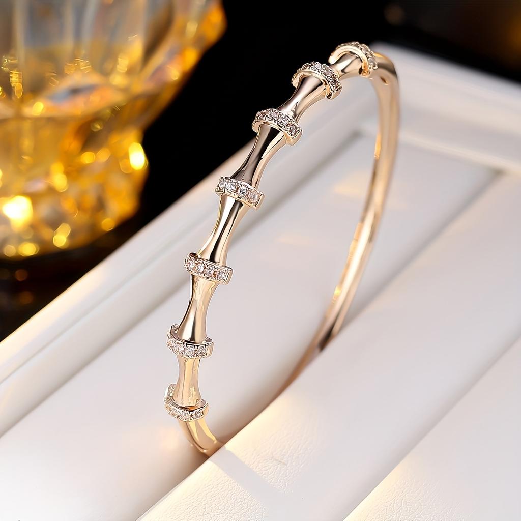 1Elegant women's bamboo bracelet inlaid with sparkling artificial zirconia Simple/The bamboo design is suitable for daily wear and can be used as a