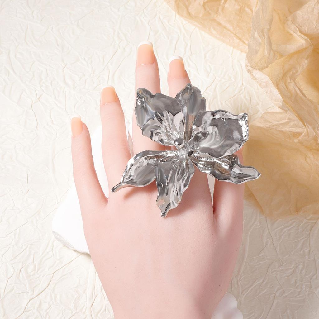 Exaggerated fashion personality trend alloy large flower live opening ring simple niche versatile model