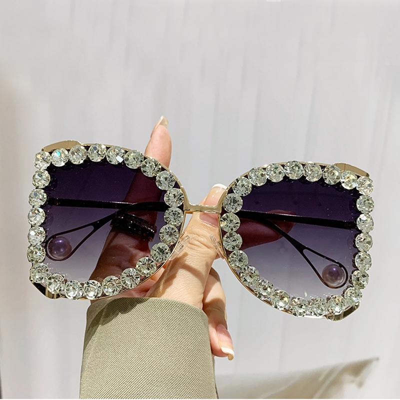 Fashion Vintage Diamond Oversized Sunglasses Women Luxury Brand Designer Sun Glasses Big Frame Punk Crystal Rhinestone Shades