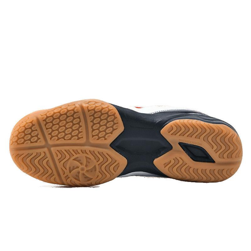 New Table Tennis Shoes Men and Women Couples Lightweight Non-slip Wear-resistant Badminton Shoes Tennis Shoes Professional Training Shoes